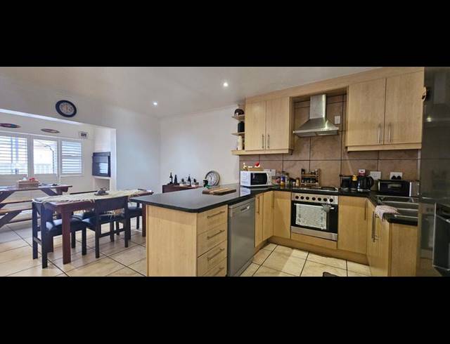 3 BEDROOM HOUSE FOR SALE IN VILLA DIAMANTE